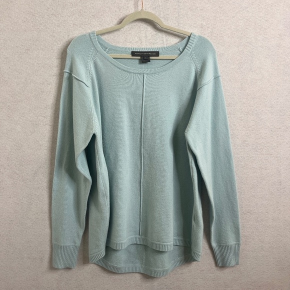 French Connection Sweaters - French Connection Mint Green Knit Sweater Size L Raglan Sleeve Minimalist